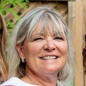 Meet your Posher, Eva